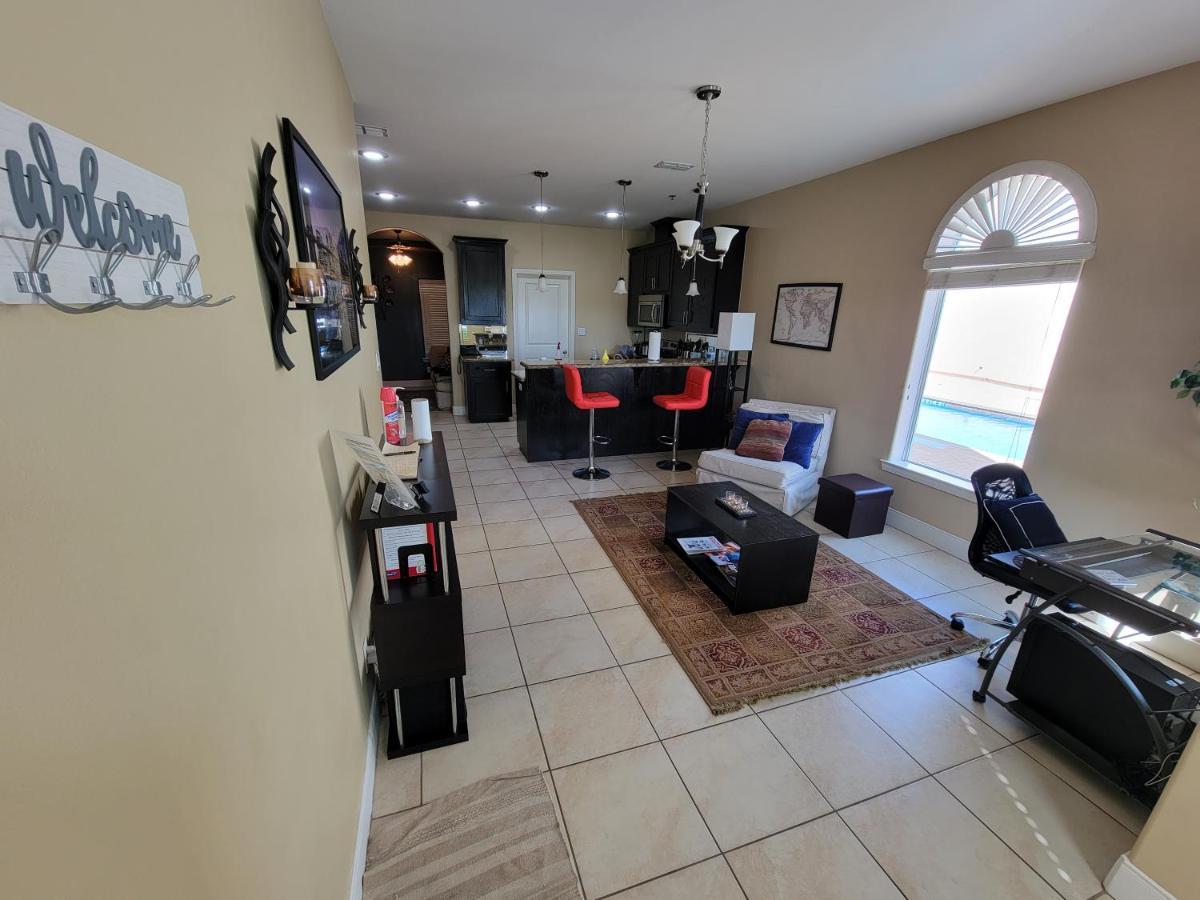 Modern, Private, Smart 4 Bedroom Condo In Desirable Location In Mcallen With Pool! McAllen Exterior foto